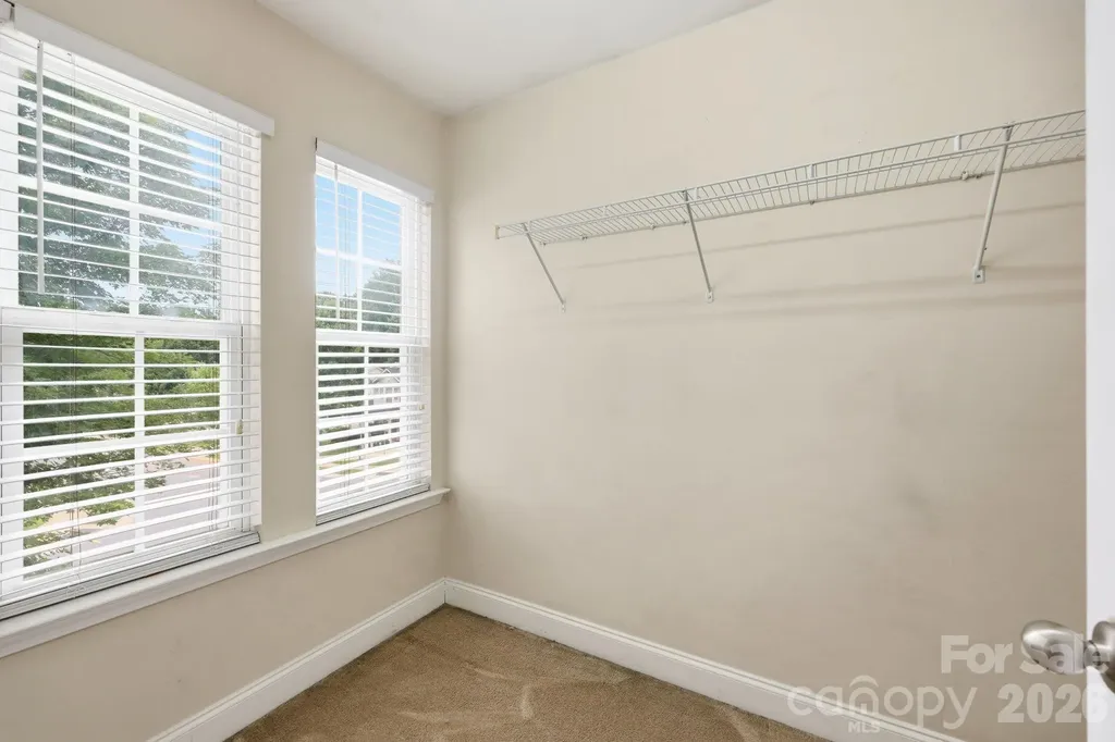 6207 Blue Ash Lane Charlotte NC 28215