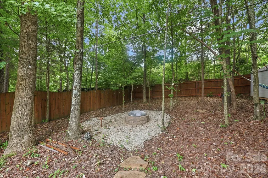 6207 Blue Ash Lane Charlotte NC 28215