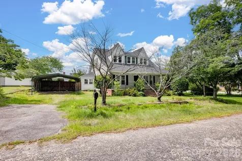 315 W Blakeney Street Pageland SC 29728