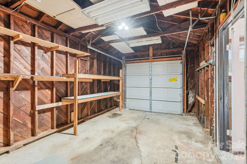 2758 Martin Street Walkertown NC 27051