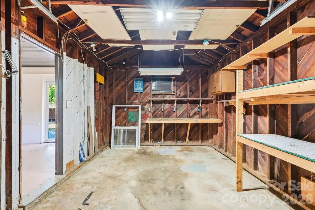 2758 Martin Street Walkertown NC 27051