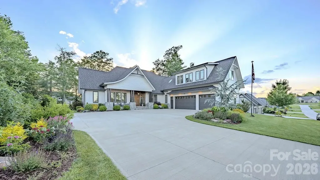 73 Angelina Lane Mills River NC 28759