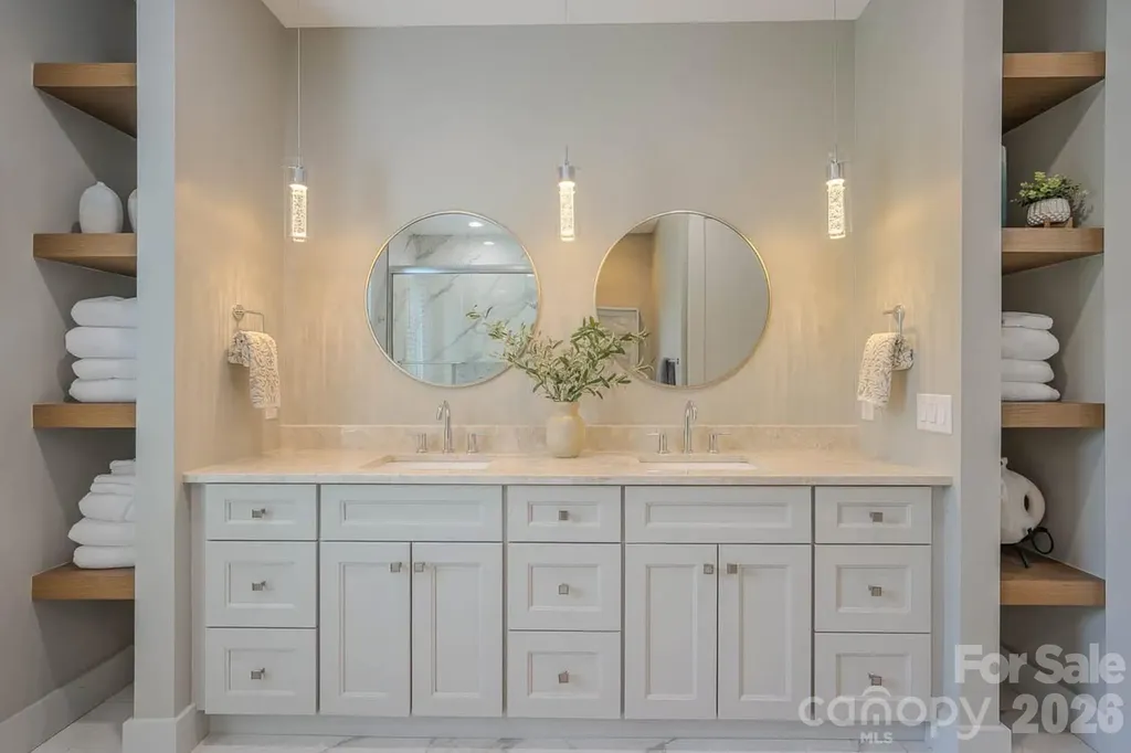 73 Angelina Lane Mills River NC 28759