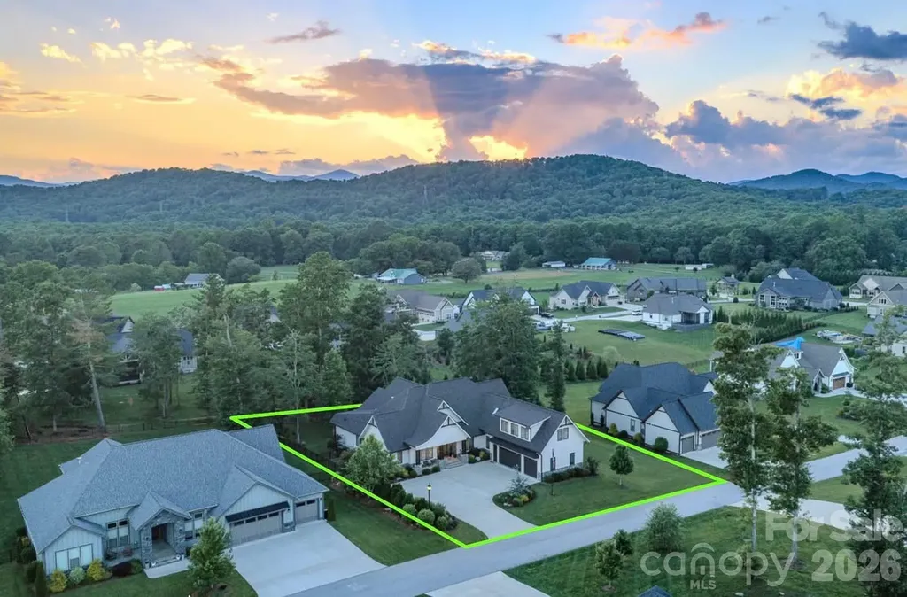 73 Angelina Lane Mills River NC 28759
