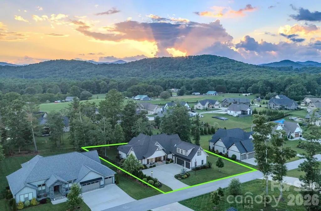 73 Angelina Lane Mills River NC 28759