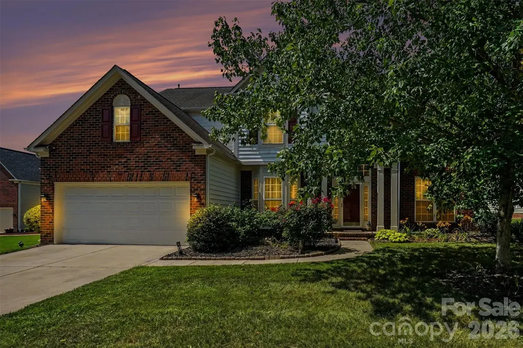 8021 Pelorus Lane Charlotte NC 28269