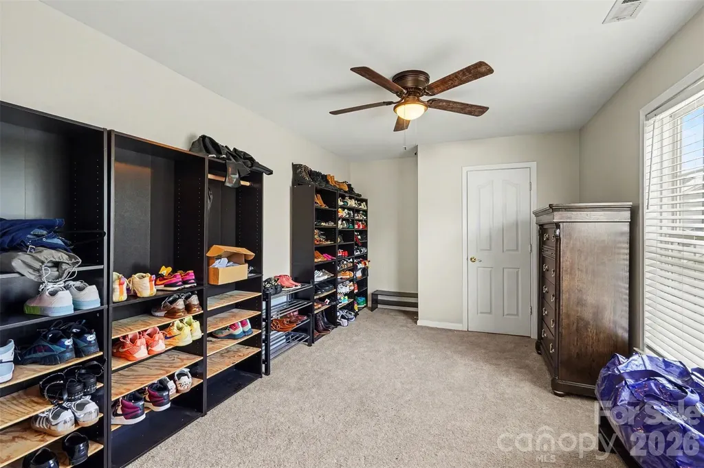 8021 Pelorus Lane Charlotte NC 28269