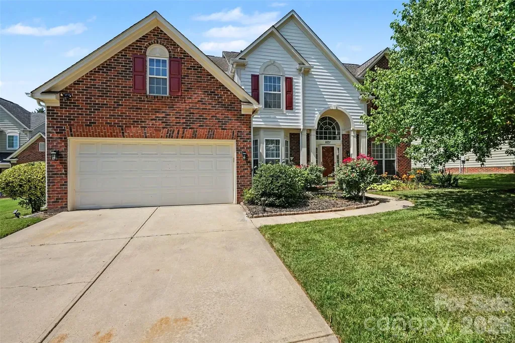 8021 Pelorus Lane Charlotte NC 28269