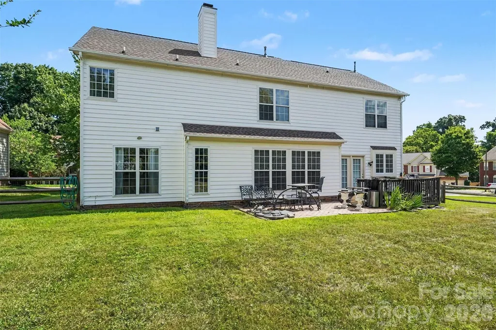 8021 Pelorus Lane Charlotte NC 28269