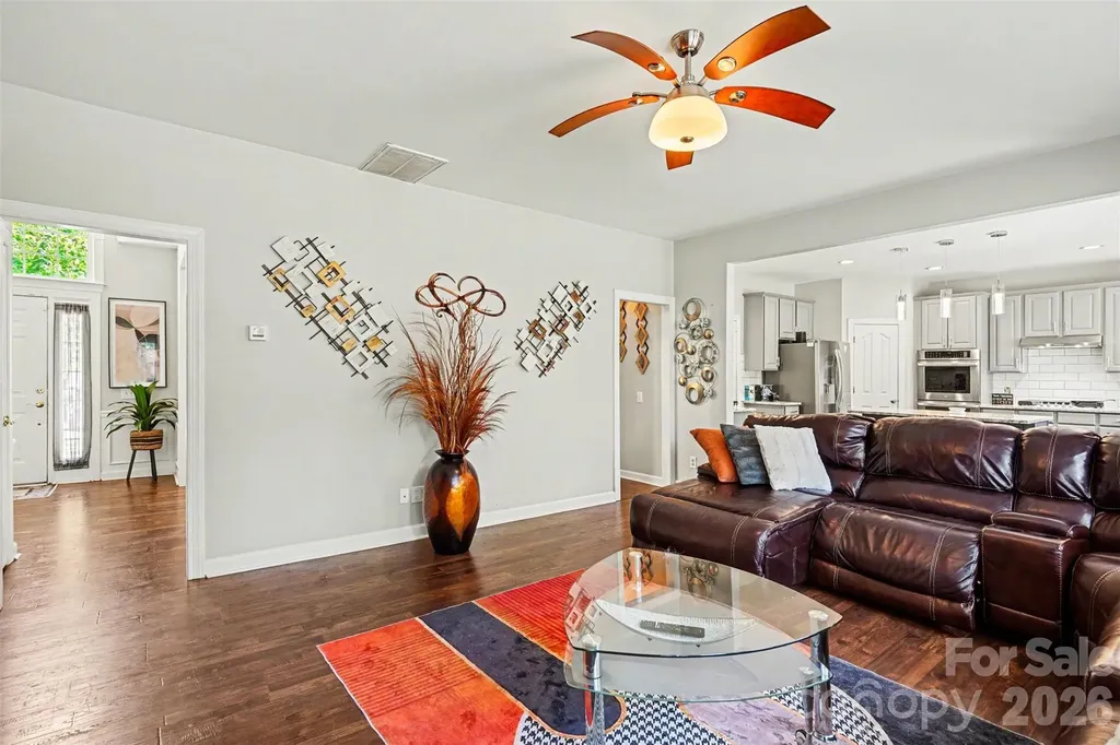 8021 Pelorus Lane Charlotte NC 28269