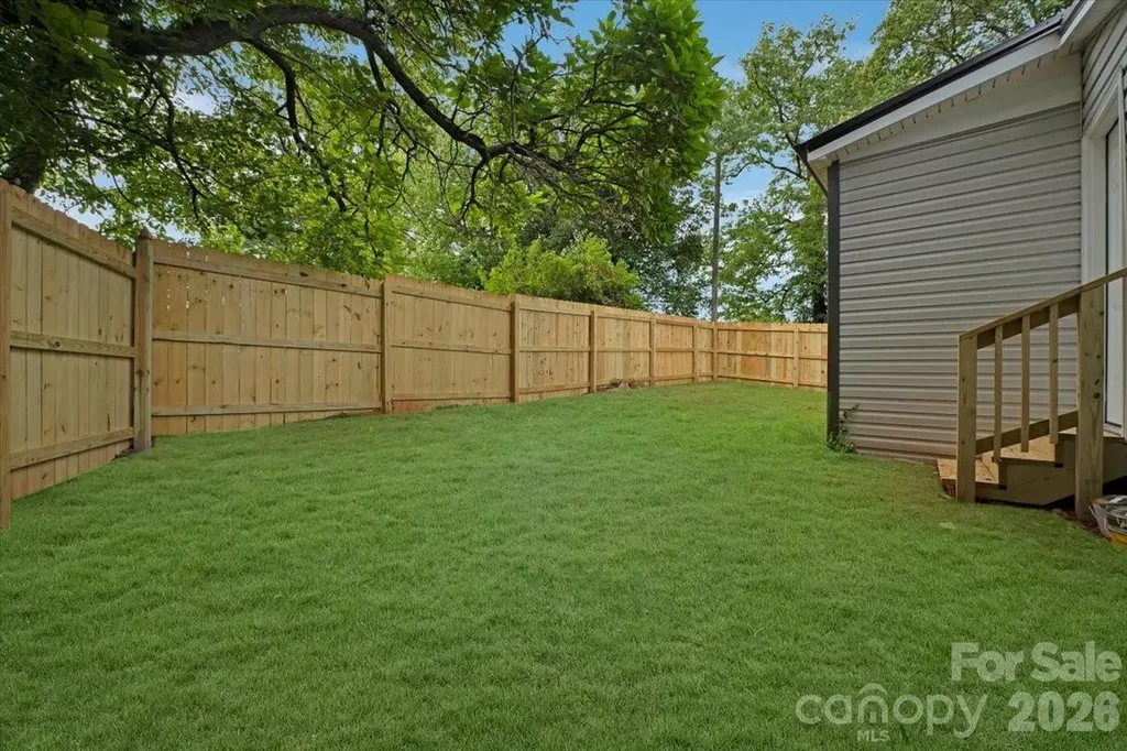 304 S Derby Avenue Newton NC 28658