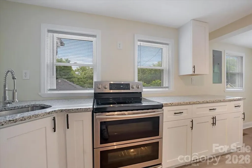 304 S Derby Avenue Newton NC 28658