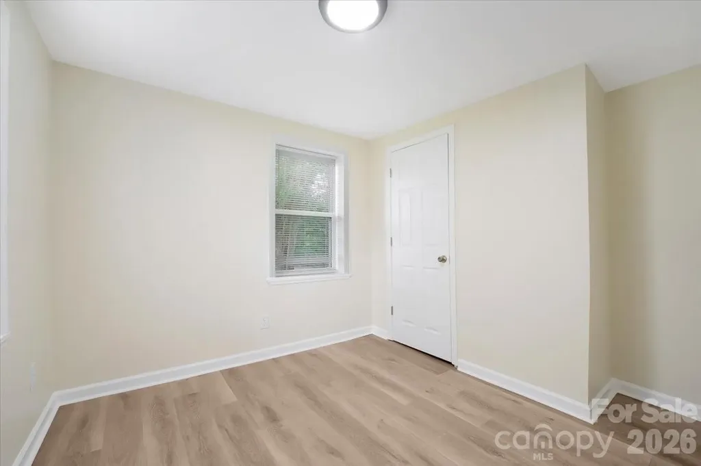 304 S Derby Avenue Newton NC 28658
