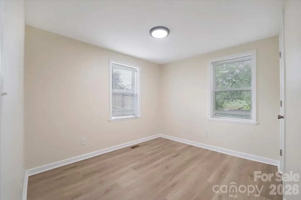 304 S Derby Avenue Newton NC 28658