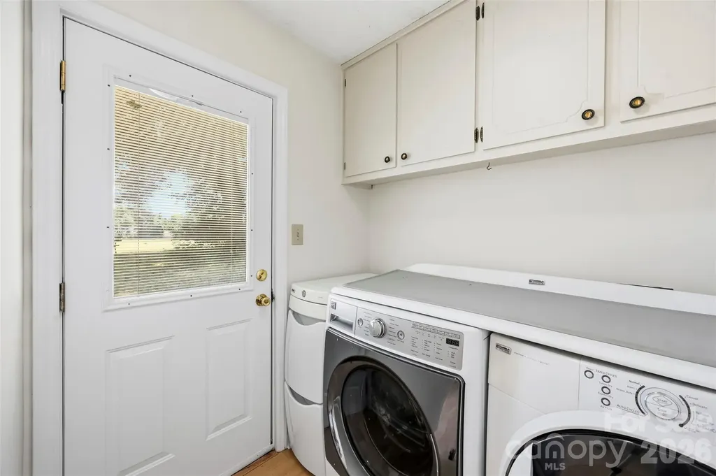 3447 Lake Shore Road S Denver NC 28037