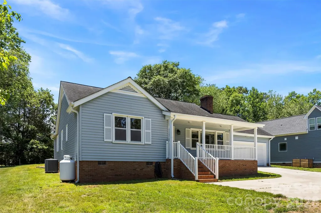 3447 Lake Shore Road S Denver NC 28037