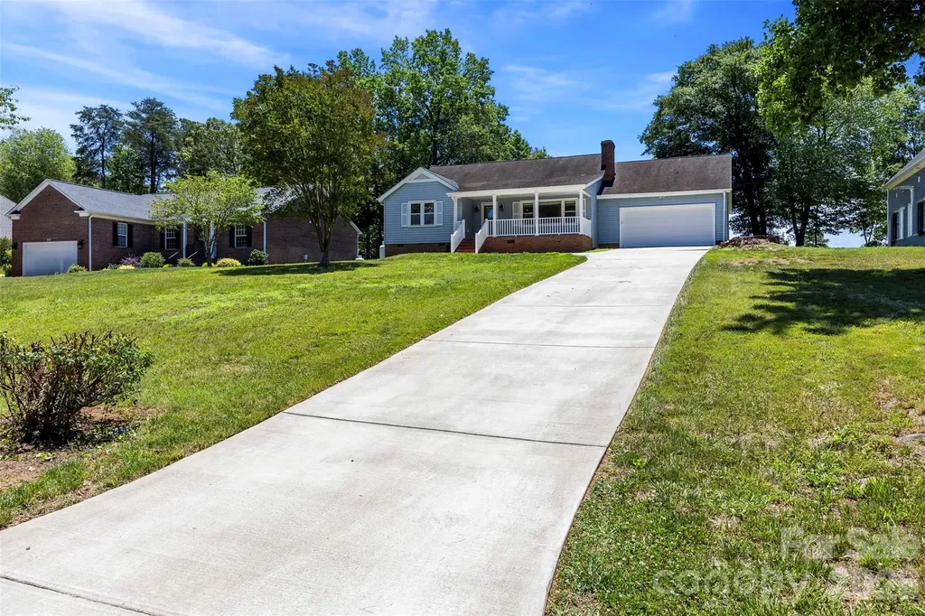 3447 Lake Shore Road S Denver NC 28037