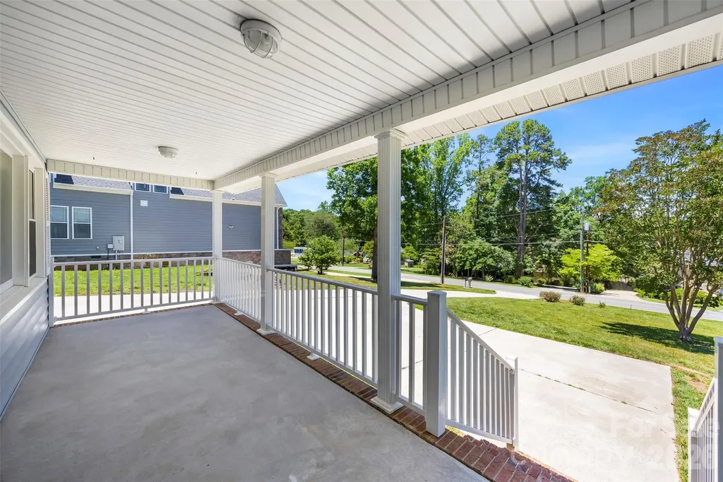 3447 Lake Shore Road S Denver NC 28037
