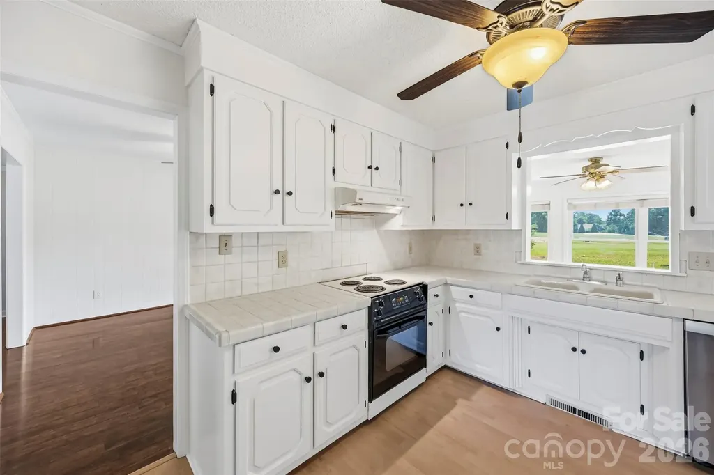 3447 Lake Shore Road S Denver NC 28037