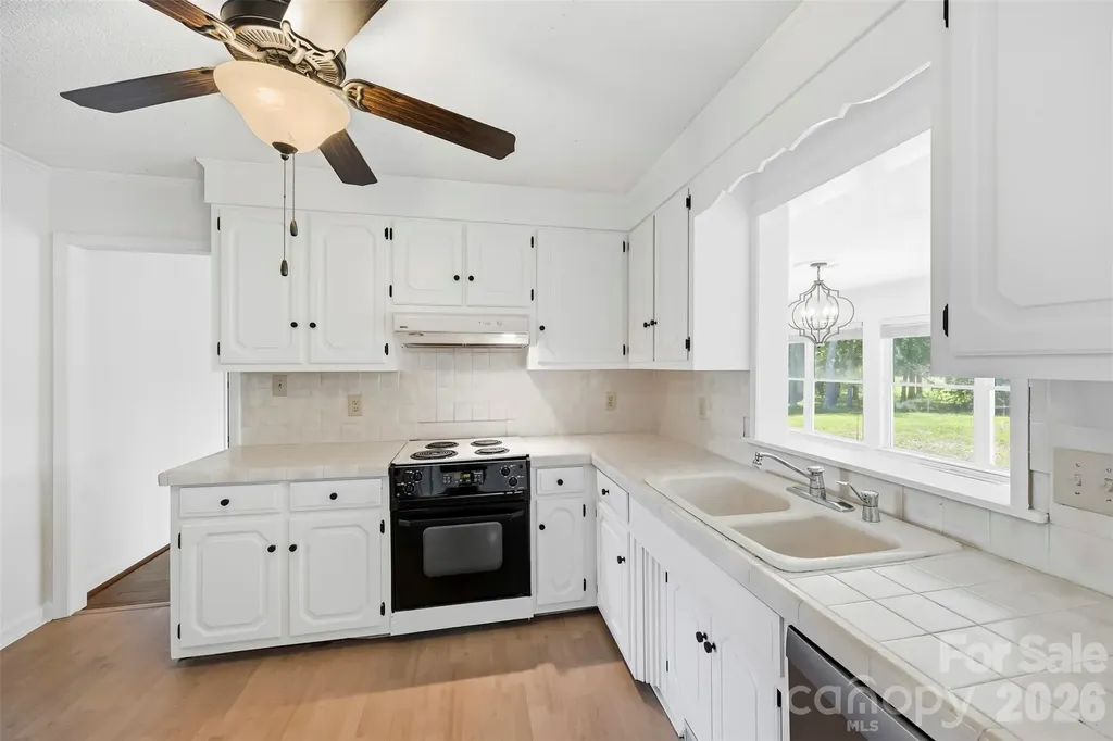 3447 Lake Shore Road S Denver NC 28037