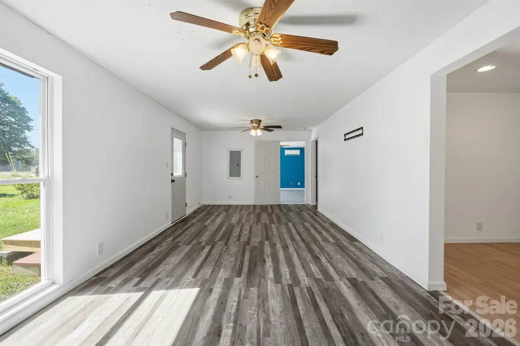 547 Pea Ridge Street Morganton NC 28655
