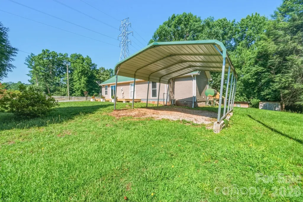 547 Pea Ridge Street Morganton NC 28655