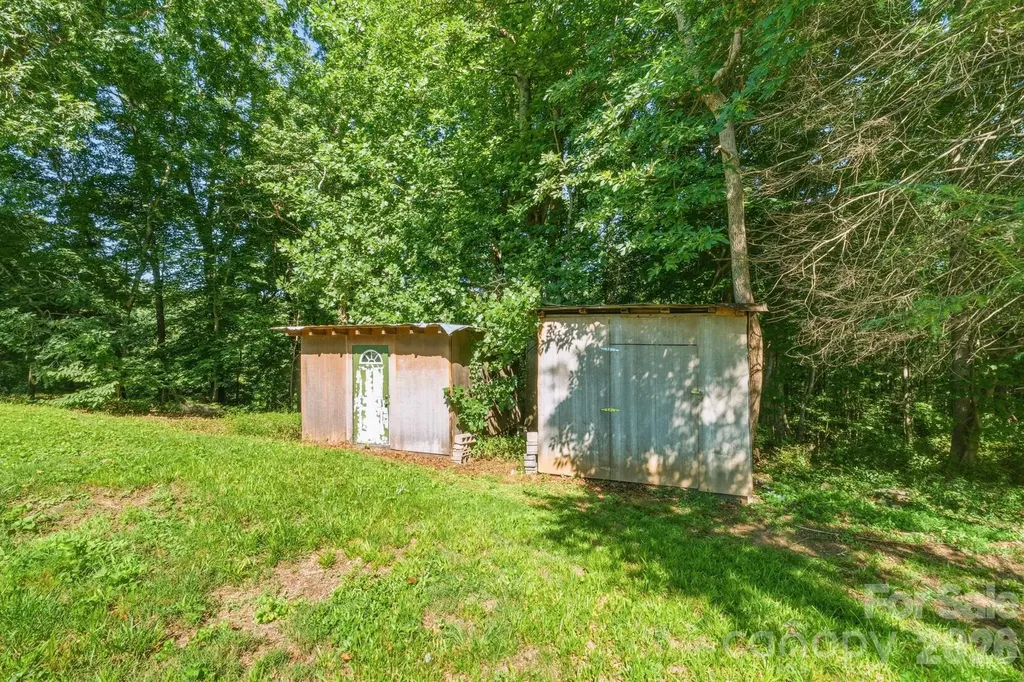 547 Pea Ridge Street Morganton NC 28655