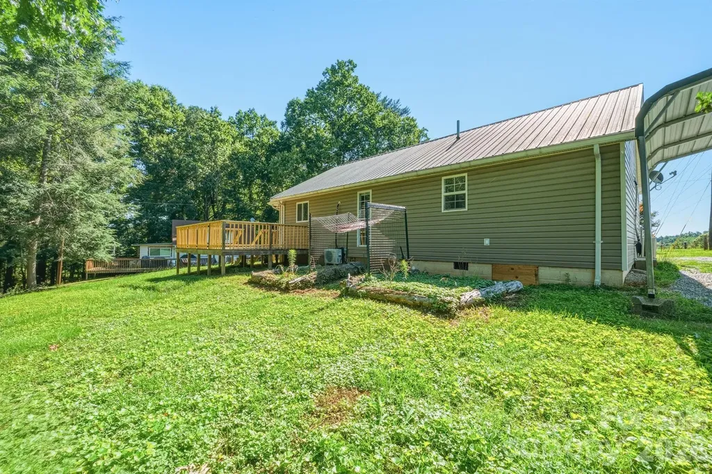 547 Pea Ridge Street Morganton NC 28655