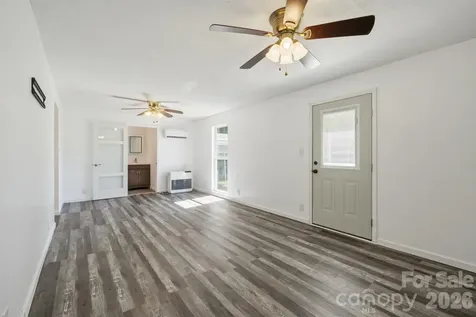 547 Pea Ridge Street Morganton NC 28655