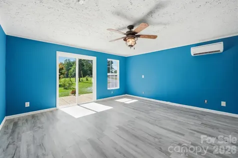 547 Pea Ridge Street Morganton NC 28655