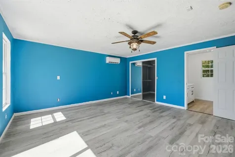 547 Pea Ridge Street Morganton NC 28655