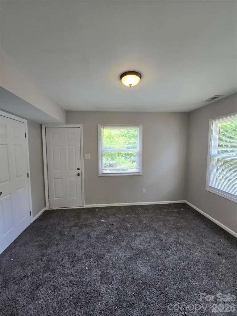 7727 Ritter Drive Charlotte NC 28270