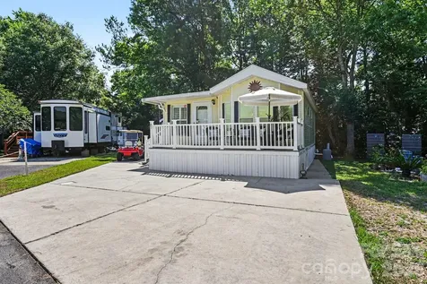 5400 Little River Neck Road North Myrtle Beach SC 29582
