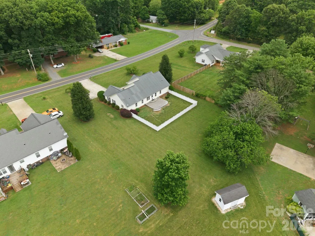 210 Jane Sowers Road Statesville NC 28625