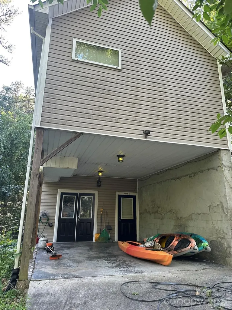 1480 Pine Mountain Drive Connelly Springs NC 28612