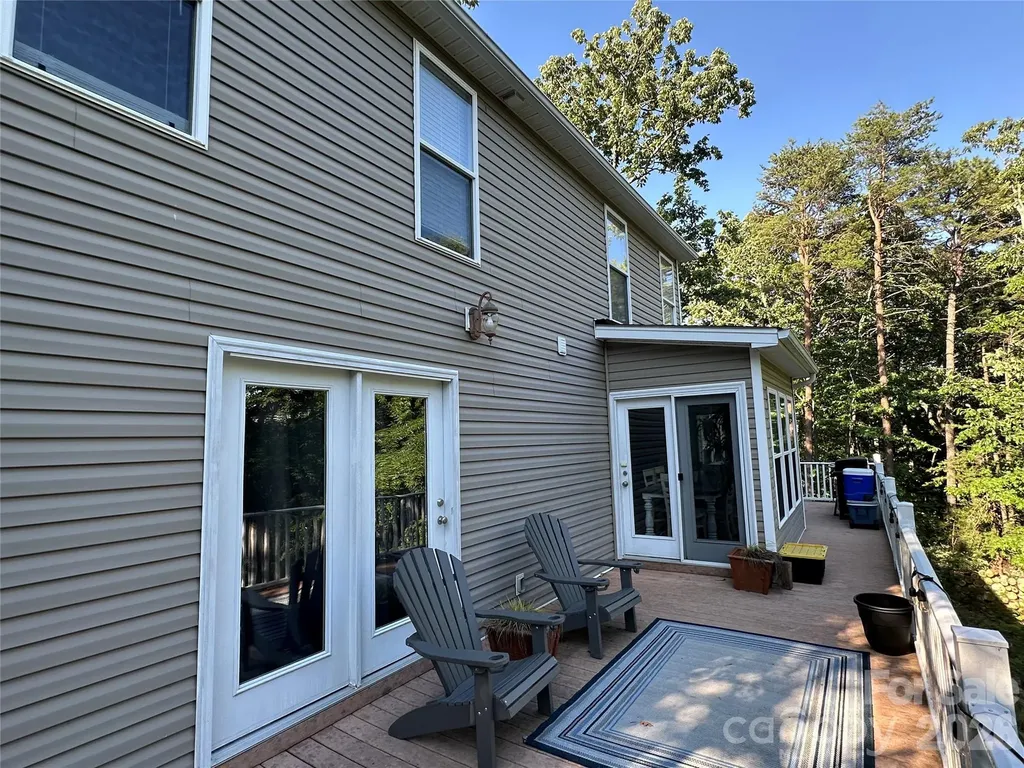 1480 Pine Mountain Drive Connelly Springs NC 28612