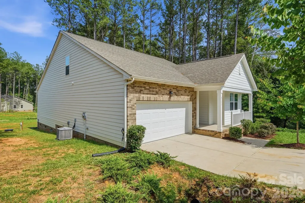 8157 Long Island Road Catawba NC 28609