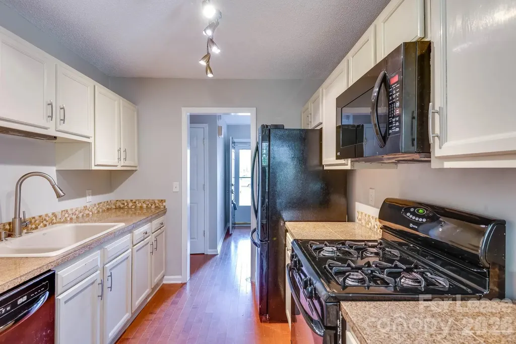 13818 Faversham Court Pineville NC 28134