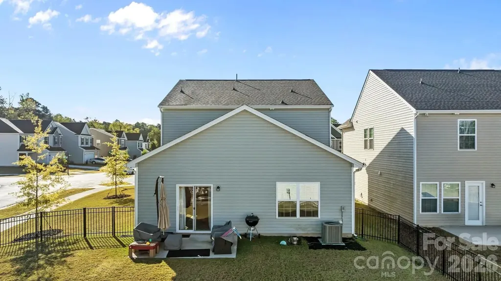 18045 Stark Way Charlotte NC 28278