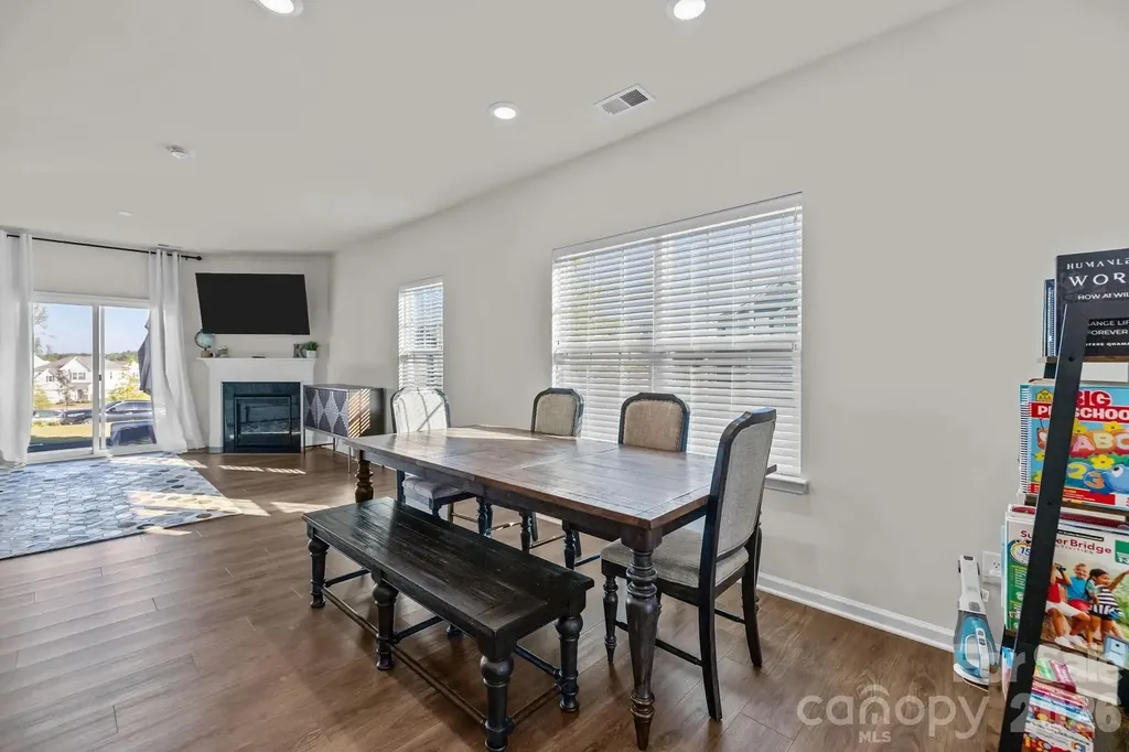 18045 Stark Way Charlotte NC 28278