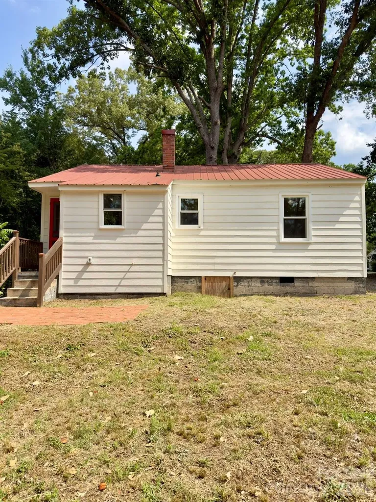 631 Forest Drive Robbins NC 27325