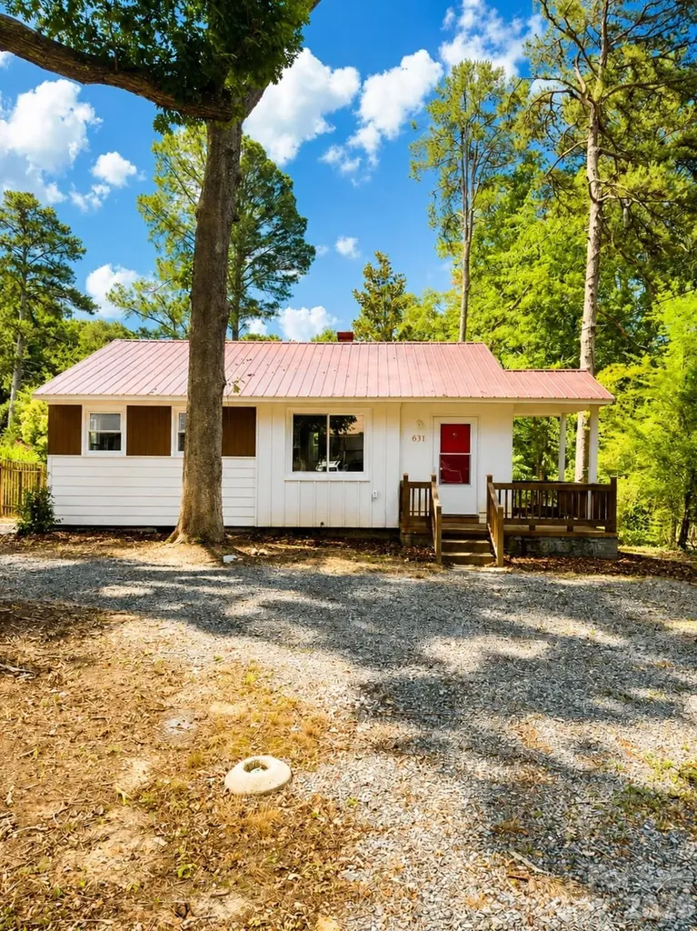631 Forest Drive Robbins NC 27325