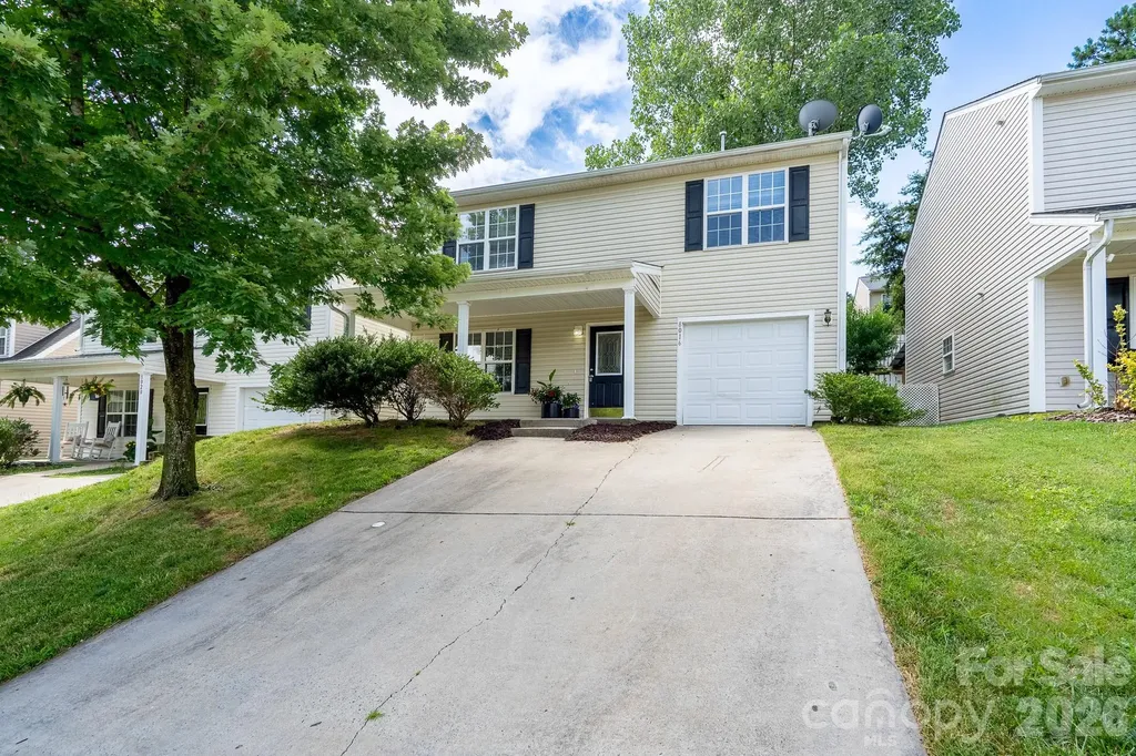 8016 Bronze Pike Drive Charlotte NC 28273