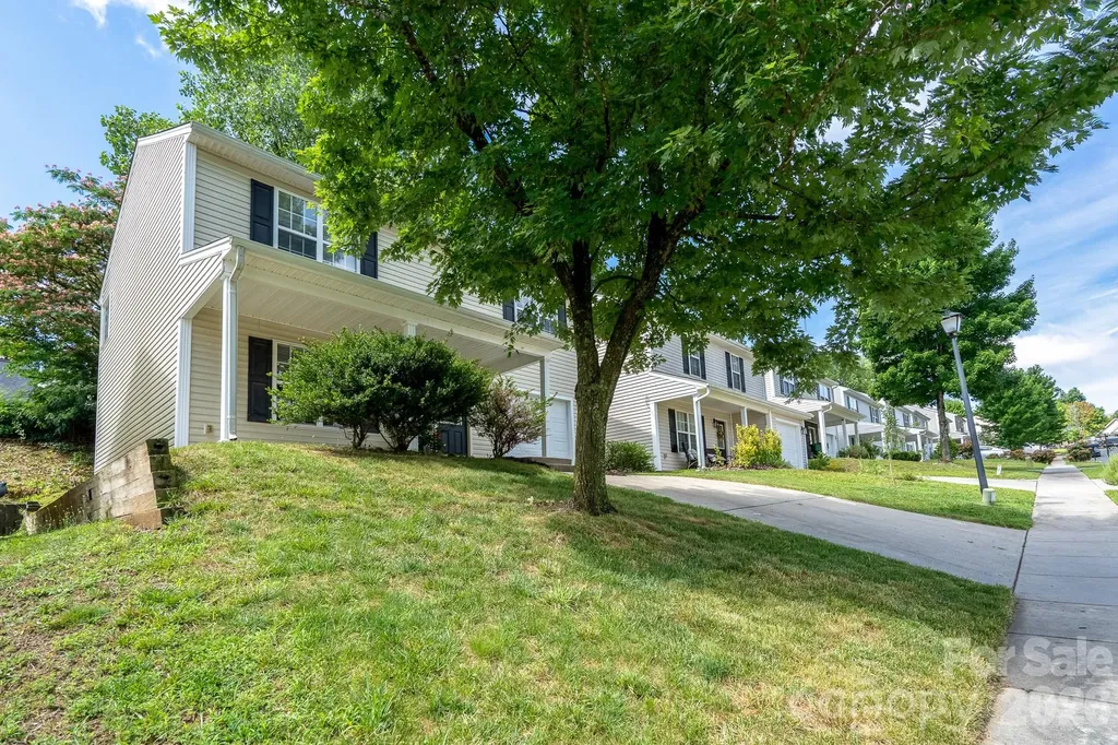 8016 Bronze Pike Drive Charlotte NC 28273