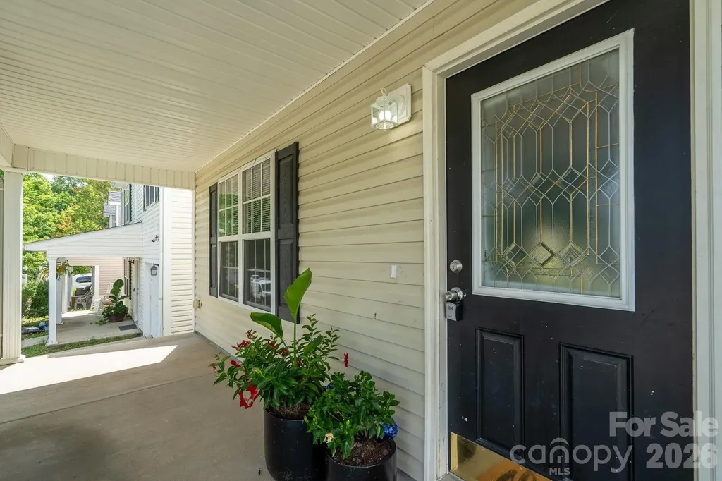 8016 Bronze Pike Drive Charlotte NC 28273
