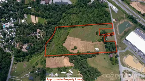 412 Mcmurray Road Flat Rock NC 28731