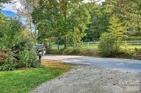 556 Shortoff Road Highlands NC 28741
