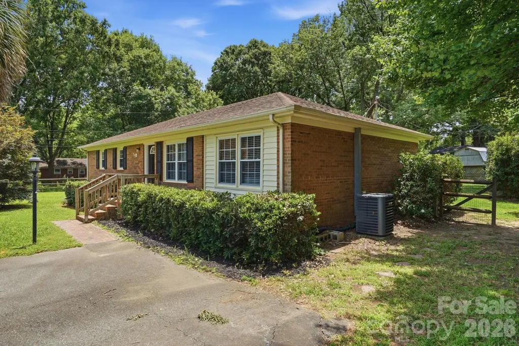 218 Drye Lane Matthews NC 28104