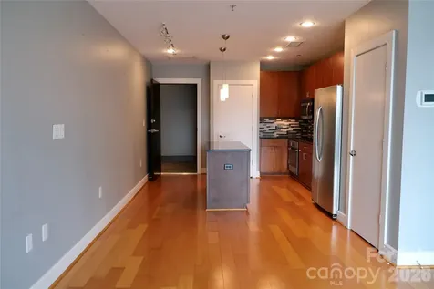 333 W Trade Street Charlotte NC 28202