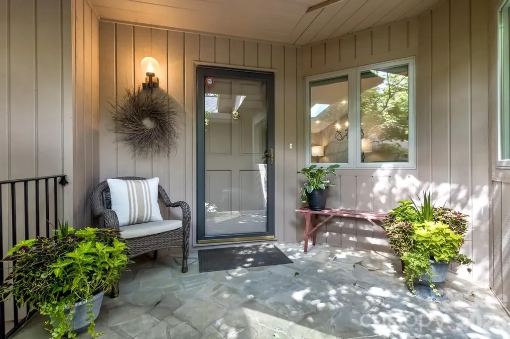 9 Ridge Terrace Asheville NC 28804